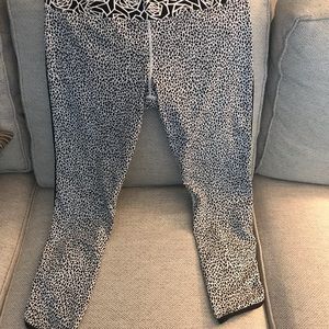 Lululemon leggings size 12 Excellent condition